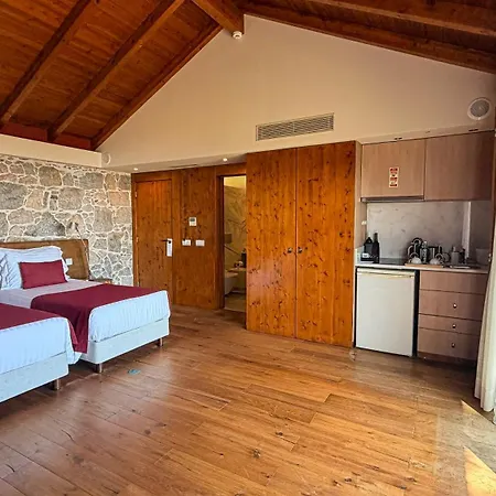Фермерский дом Quinta Vale Da Roca